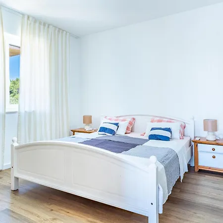 Stunning In With Wifi Apartmán