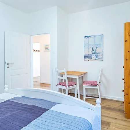 דירה 4 Bedroom Beautiful In
